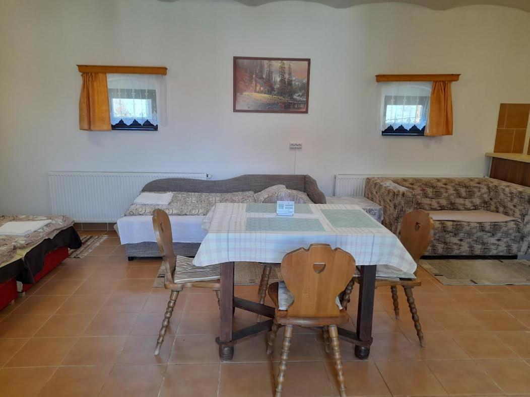Kapolna Vendeghaz Apartment Kerkaskapolna Екстериор снимка