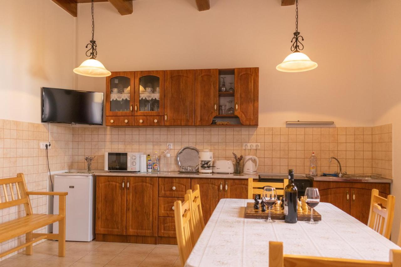 Kapolna Vendeghaz Apartment Kerkaskapolna Екстериор снимка